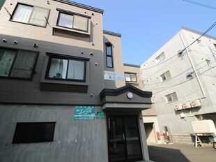 ドミール東札幌の物件外観写真